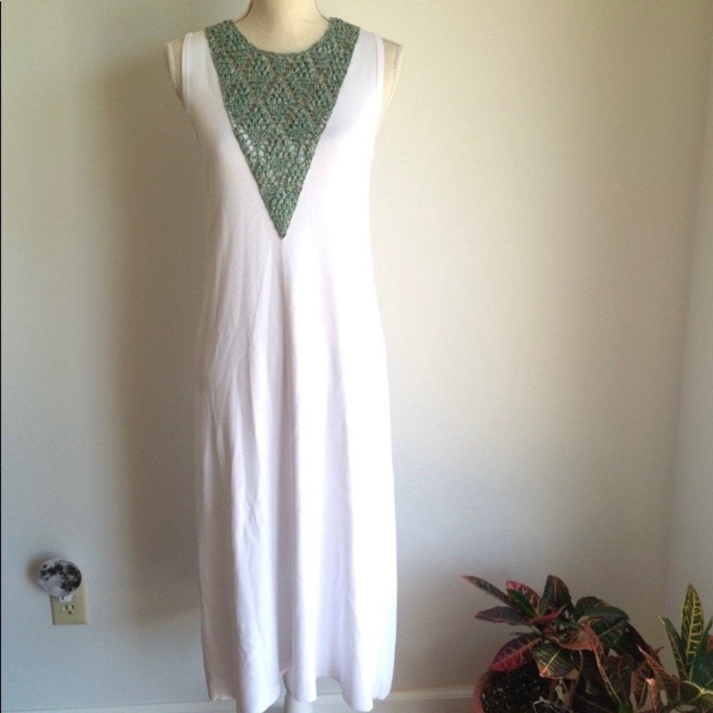 White Leo & Sage crochet insert midi dress